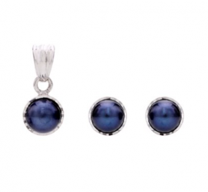Buy Black Pearl Stud Earrings & Pendant at Krishnapearls