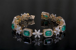 Buy Gold with Diamond Emerald Bracelet