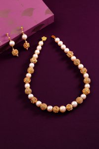 Gold Pearl Necklace Set