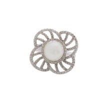 Diamond & Pearl Four-Petal Flower Ring