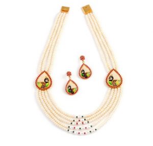 Yellowish Pearl Necklace With Earrings